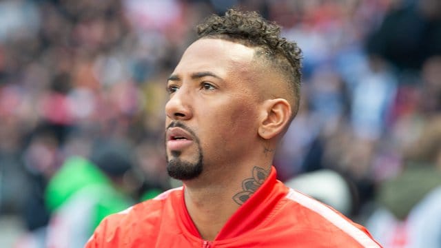 Jérôme Boateng mahnt einen differenzierten Umgang mit der Kritik an Fußballern an.