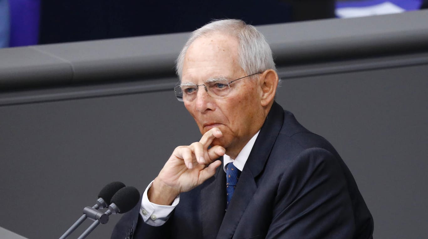 Wolfgang Schäuble: Der Bundestagspräsident sieht in den Corona-Demos den Nachweis einer gesunden Demokratie.