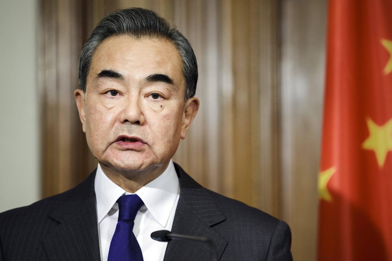 Wang Yi: Der Außenminister Chinas attackiert die US-amerikanische Politik.