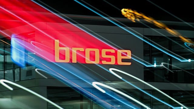 Autozulieferer Brose bleibt nun doch Mehrheitsgesellschafter bei Bambergs Basketballern. Autozulieferer Brose bleibt nun doch Mehrheitsgesellschafter bei Bambergs Basketballern.