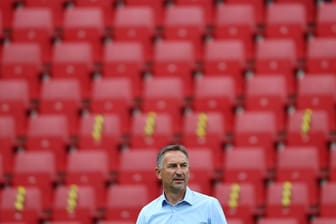 Mainz-Trainer Achim Beierlorzer ist nach dem Spiel bedient.
