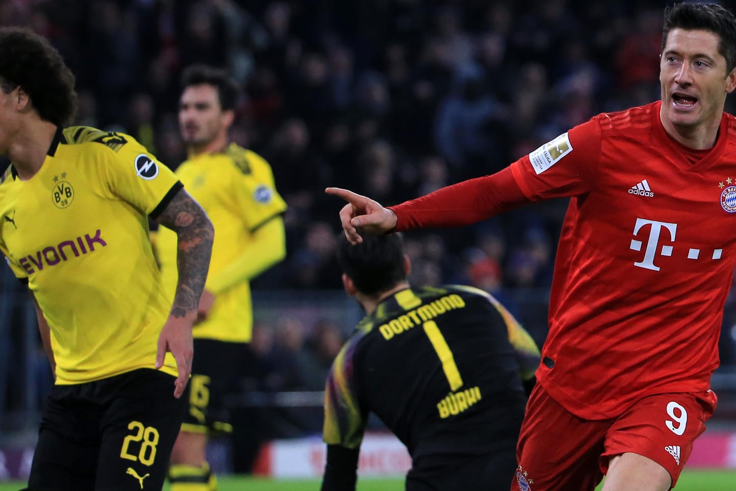Klare Angelegenheit im Hinspiel: Der FC Bayern um Toptorjäger Robert Lewandowski (re.) besiegte den BVB mit 4:0.