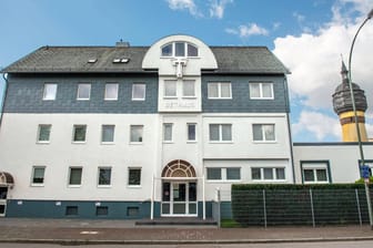 Gebäude einer Baptisten-Gemeinde in Frankfurt (Main): Nach einem Gottesdienst in der ersten Maihälfte haben sich mehr als 100 Menschen mit dem Coronavirus infiziert.