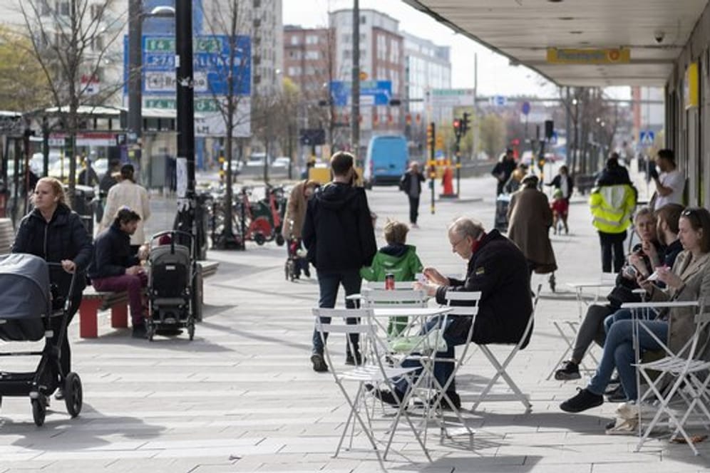 Das öffentliche Leben in Schweden - hier eine Aufnahme aus Stockholm vom 20.