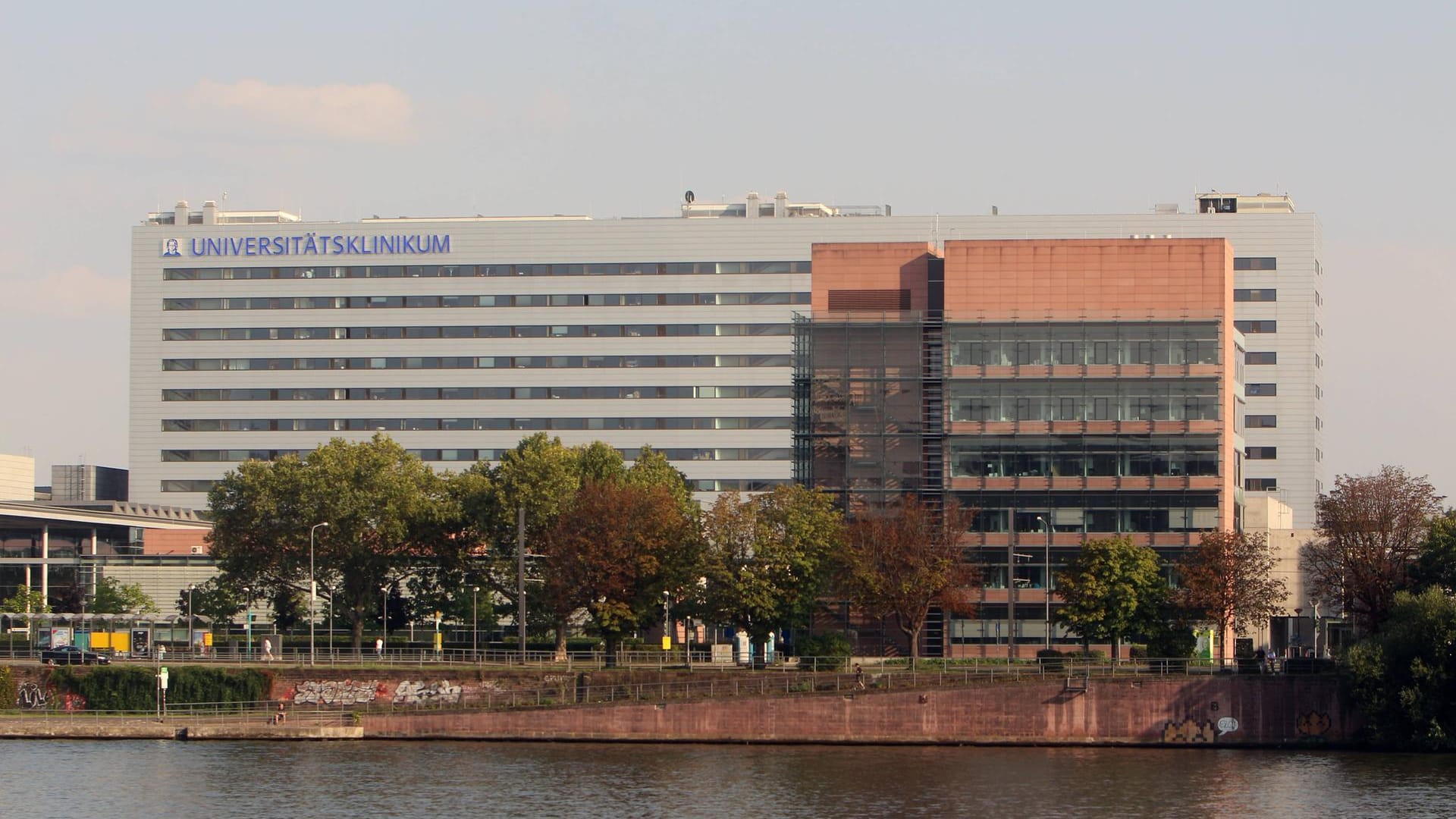 Universitätsklinikum in Frankfurt am Main: Der neue Medizindekan will Probleme neu angehen. Universitätsklinikum in Frankfurt am Main: Der neue Medizindekan will Probleme neu angehen.