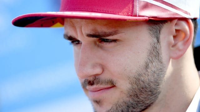 Daniel Abt soll bei der E-Sports-Serie "Race at Home Challenge" geschummelt haben. Daniel Abt soll bei der E-Sports-Serie "Race at Home Challenge" geschummelt haben.