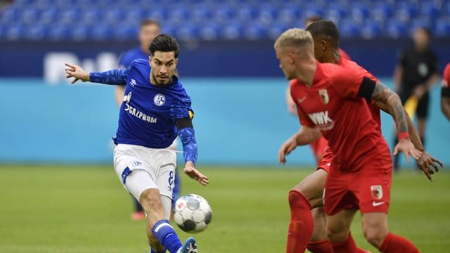 Verletzte sich gegen Augsburg schwer: Schalkes Suat Serdar.