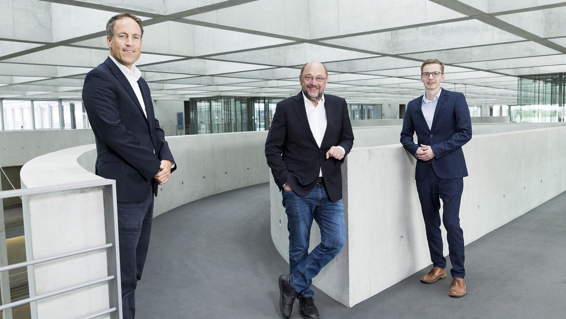 Martin Schulz empfing die t-online.de-Redakteure in seinem Büro im Bundestag.