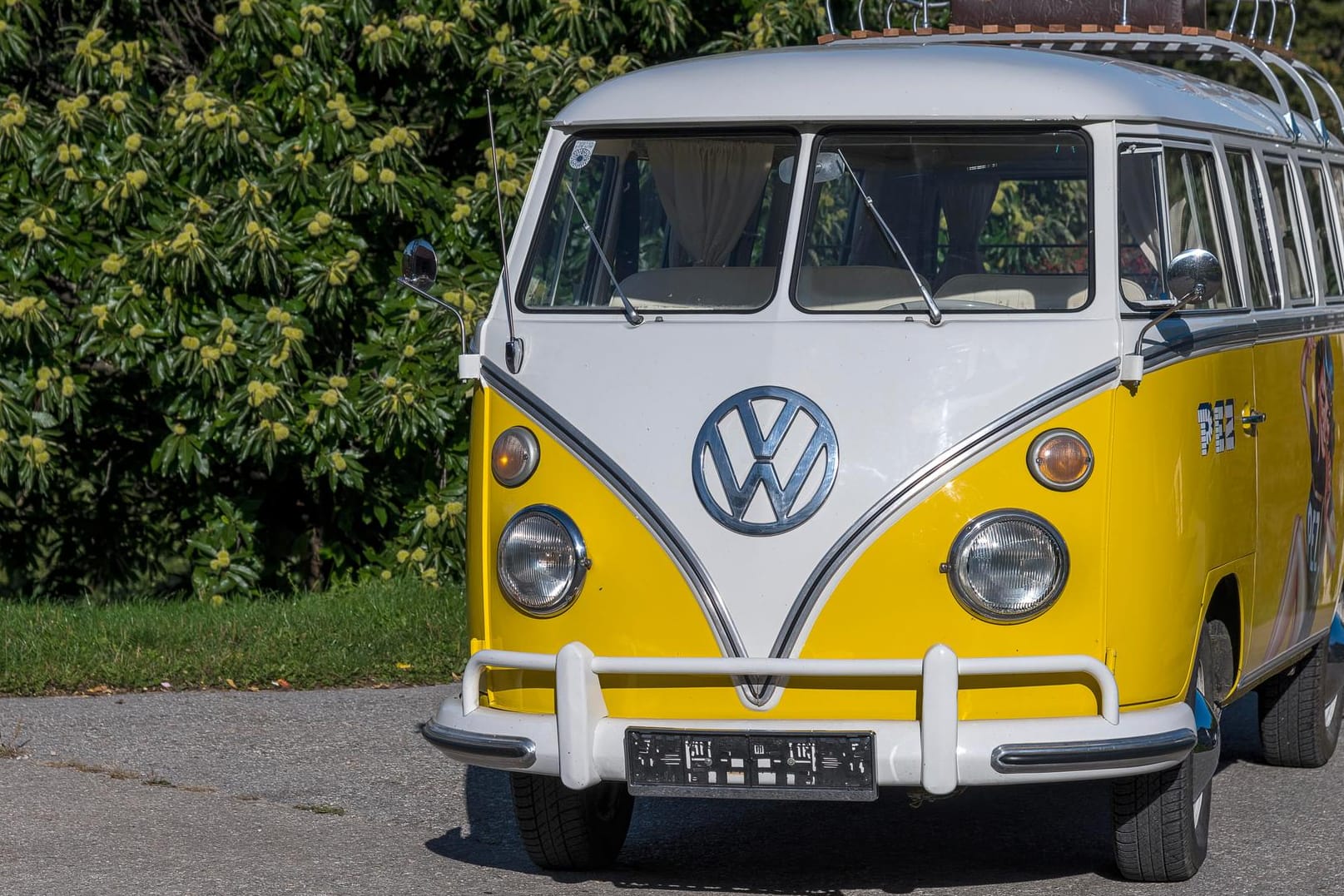 Oldtimer VW Bulli: Für die Umrüstung muss der Kunde das Basisfahrzeug mitbringen oder zusätzlich zur Beschaffung in Auftrag geben.