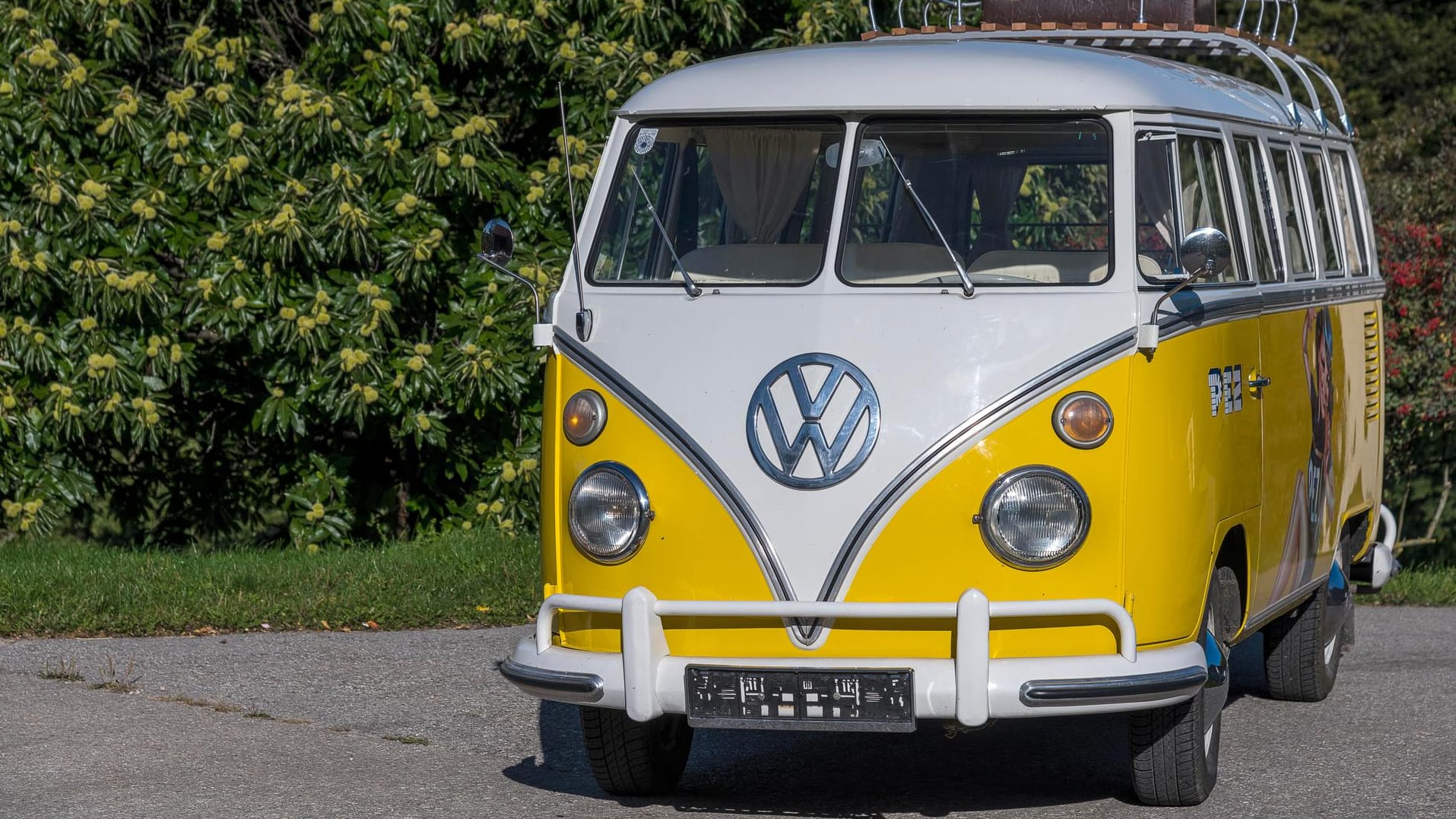 Oldtimer VW Bulli: Für die Umrüstung muss der Kunde das Basisfahrzeug mitbringen oder zusätzlich zur Beschaffung in Auftrag geben.