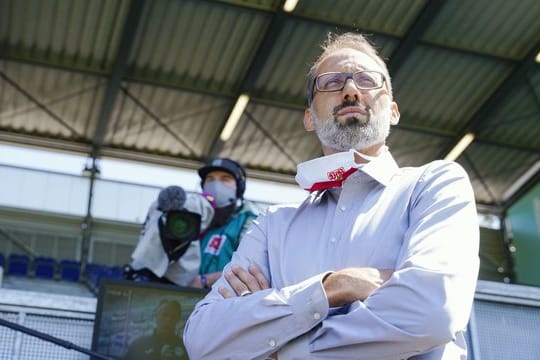 Der VfB Stuttgart hat den Vertrag mit Trainer Pellegrino Matarazzo verlängert.