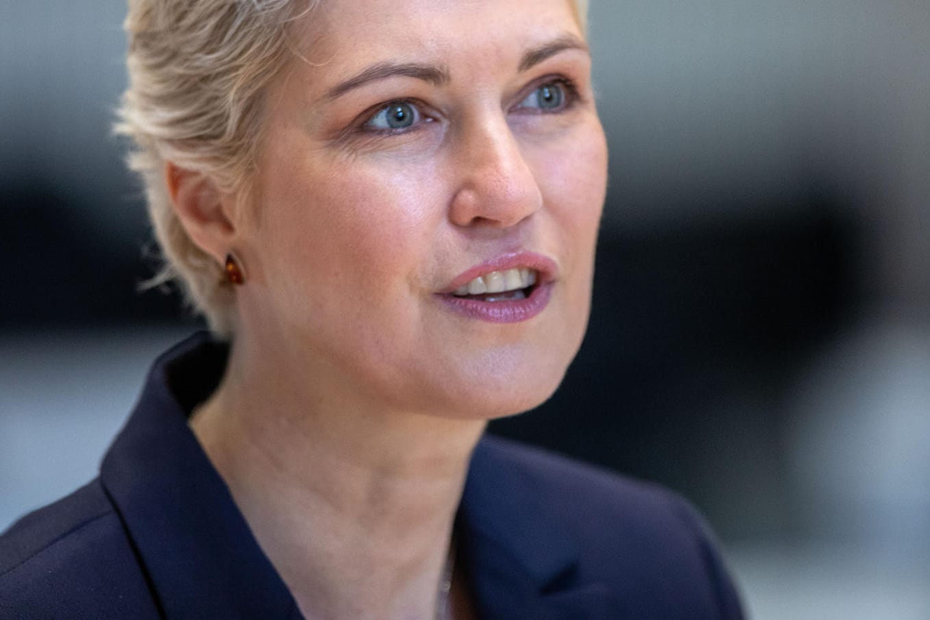 Manuela Schwesig: Mecklenburg-Vorpommerns Ministerpräsidentin will zukünftig für mehr gegenseitigen Respekt in der Politik eintreten.