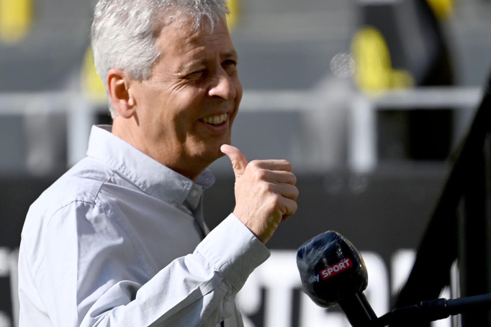 Lucien Favre: Der BVB-Trainer will seinen Vertrag erfüllen.