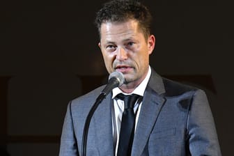 Til Schweiger: "Zweiohrhasen"-Schauspieler entschuldigt sich bei Drosten und Lauterbach.