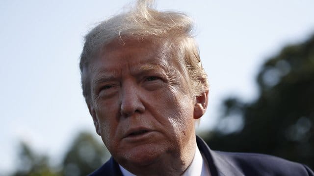Grundsätzlich ist Donald Trump ein großer Freund von Twitter. Grundsätzlich ist Donald Trump ein großer Freund von Twitter.