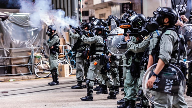 Proteste in Hongkong: Die USA mischen im Konflikt um das neue Sicherheitsgesetz in Hongkong mit.