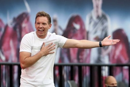 Leipzigs Trainer Julian Nagelsmann ärgerte sich über einen Gegentreffer nach einer Ecke.