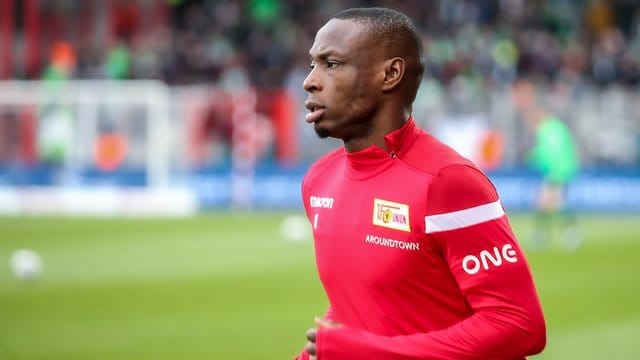 Union Berlins Anthony Ujah gedenkt Opfer von Polizeigewalt in den USA. Union Berlins Anthony Ujah gedenkt Opfer von Polizeigewalt in den USA.