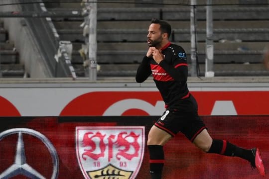 VfB-Profi Gonzalo Castro jubelt nach seinem Siegtreffer zum 3:2.