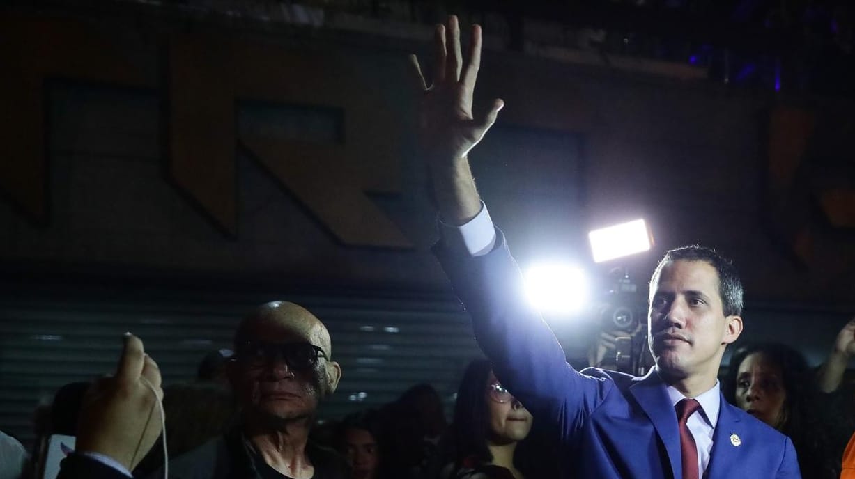 Juan Guaidó: Er ist als Parlamentspräsident bestätigt worden. Juan Guaidó: Er ist als Parlamentspräsident bestätigt worden.