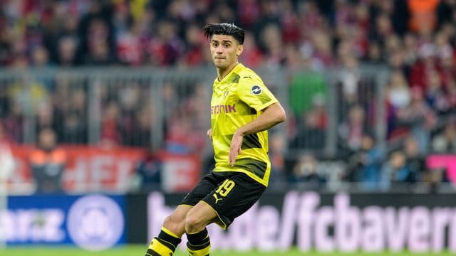 Dortmunds Mahmoud Dahoud hat sich am Knie verletzt.