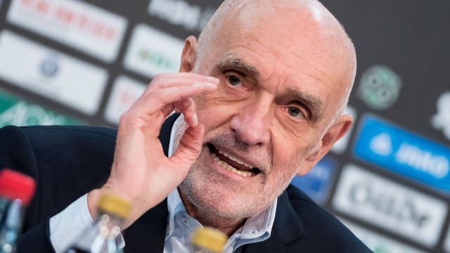 Martin Kind geht von Geisterspielen bis Jahresende aus.