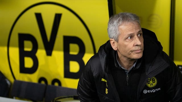 Um die Zukunft von Dortmunds Trainer Lucien Favre gibt es erneut Diskussionen.