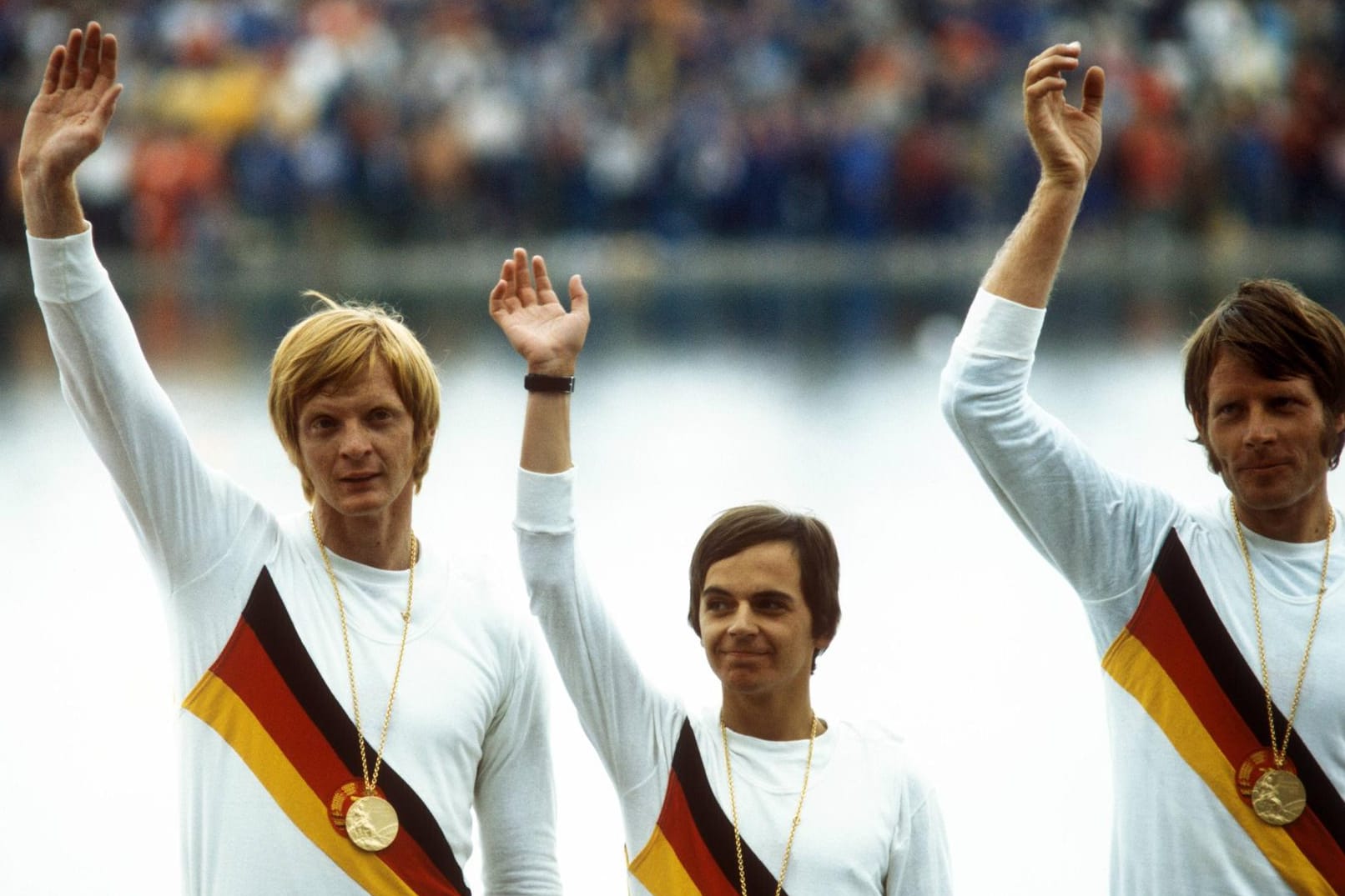 Siegerehrung der Olympiade 1972 in München: Der Olympiasieger Wolfgang Gunkel (links), der für die DDR Gold im Zweier mit Steuermann holte, ist mit 72 Jahren gestorben.