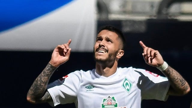 Bremens Leonardo Bittencourt entschied die Partie mit einem starken Distanztor. Bremens Leonardo Bittencourt entschied die Partie mit einem starken Distanztor.