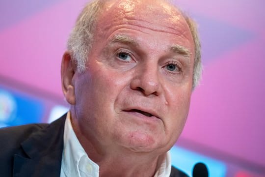Kai Havertz wird seit längerem mit dem FC Bayern in Verbindung gebracht - Uli Hoeneß geht aktuell nicht von einem Transfer aus.