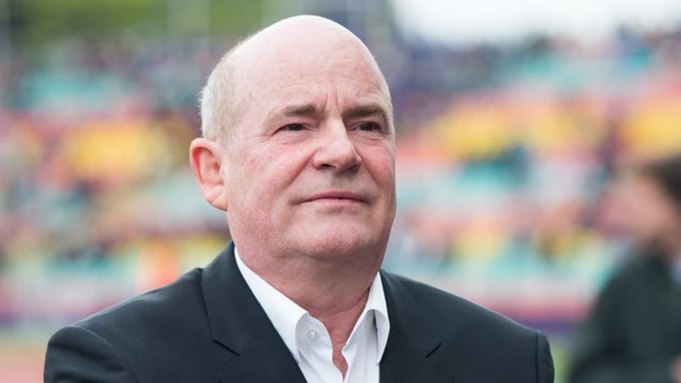 Der Vorsitzende des DFB-Ausschusses Frauen-Bundesliga, Siegfried Dietrich.