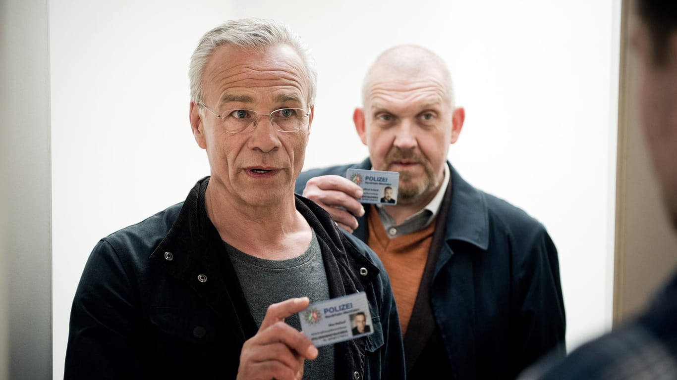 Die Kommissare aus Köln: Max Ballauf (Klaus J. Behrendt) und Freddy Schenk (Dietmar Bär, hinten) ermitteln in einem Fall von 2018.