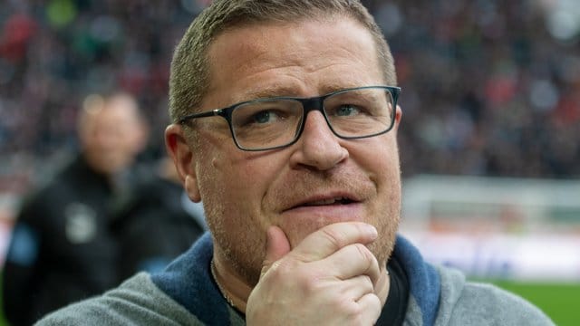 Eberl hofft, dass die Corona-Krise für den Profi-Fußball ein Anlass ist, um "sich neue Gedanken zu machen". Eberl hofft, dass die Corona-Krise für den Profi-Fußball ein Anlass ist, um "sich neue Gedanken zu machen".
