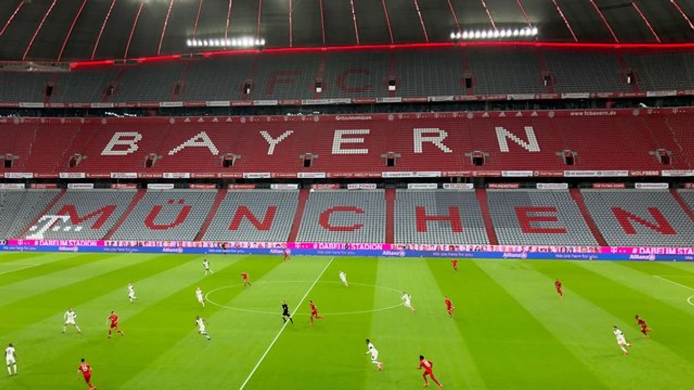 Bayern-Vorstand Oliver Kahn wünscht sich die Rückkehr von Zuschauern im Stadion.