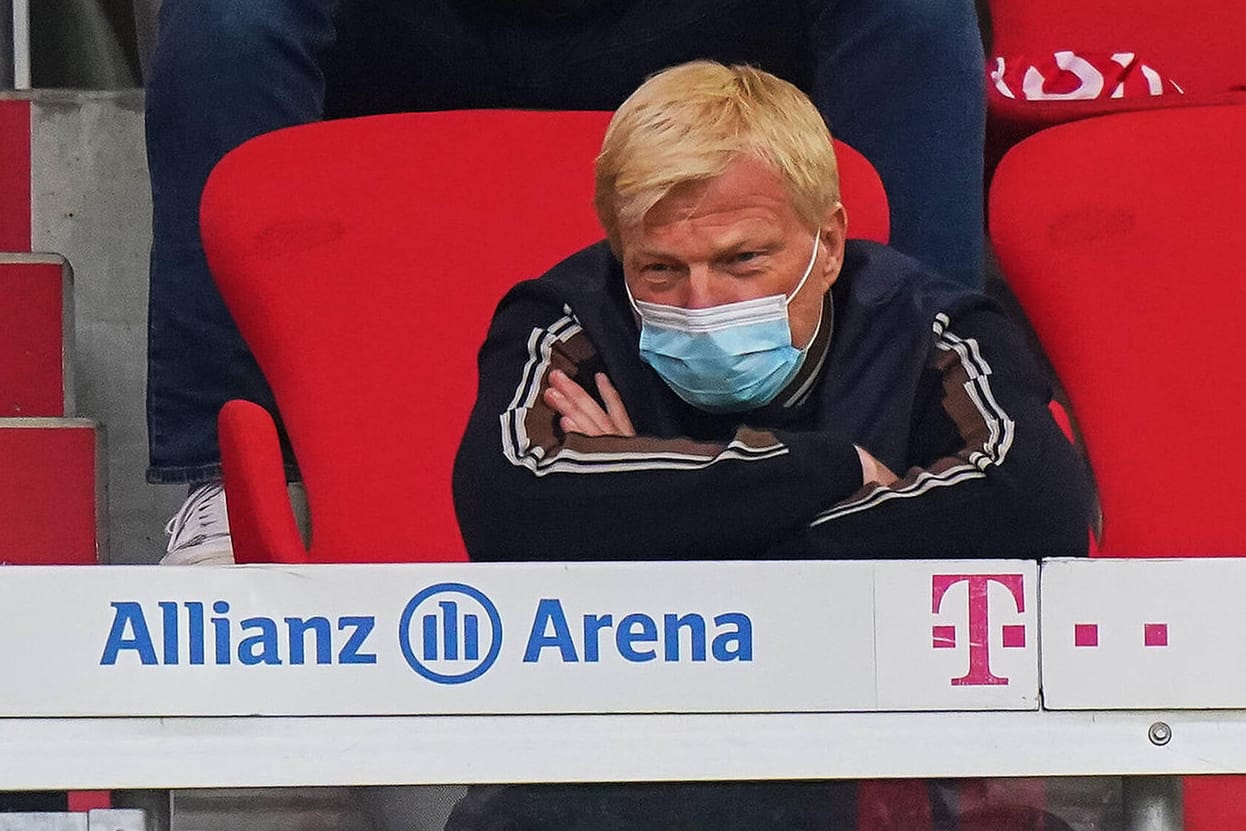 Oliver Kahn in der Allianzarena: Bezüglich möglicher Transfers in Millionenhöhe will der Bayern-Vorstand in diesem Jahr Vorsicht walten lassen.