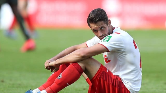 Kölns Mark Uth fehlt gegen Leipzig wegen muskulärer Probleme. Kölns Mark Uth fehlt gegen Leipzig wegen muskulärer Probleme.