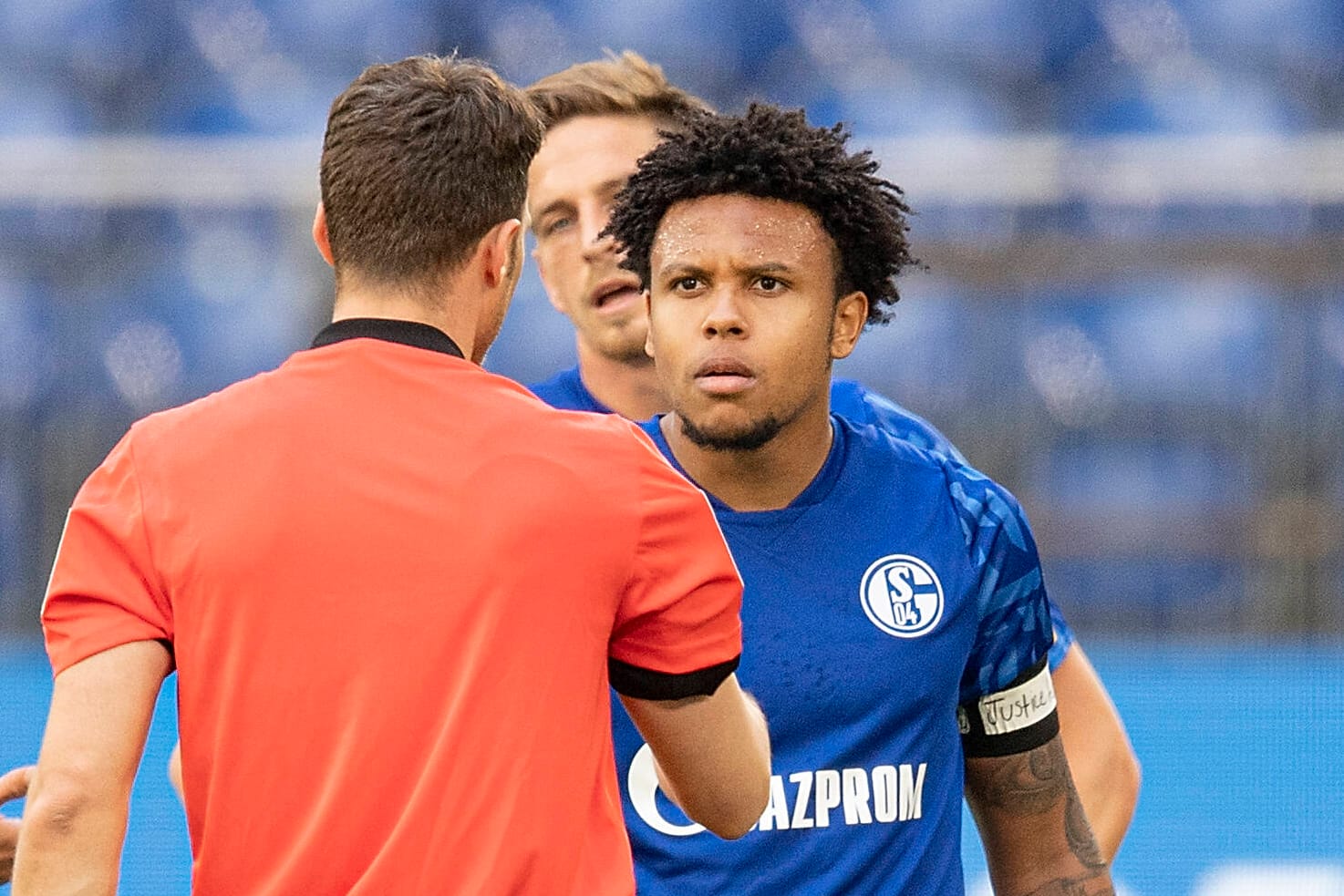Weston McKennie: Sollte die Armbinde "Justice for George" abnehmen, hat es aber nicht getan.