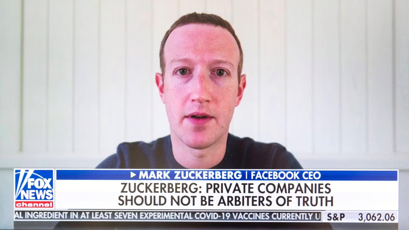 Facebook-Chef Mark Zuckerberg: Das soziale Netzwerk hat einen umstrittenen Post von US-Präsident Donald Trump unkommentiert stehen lassen.