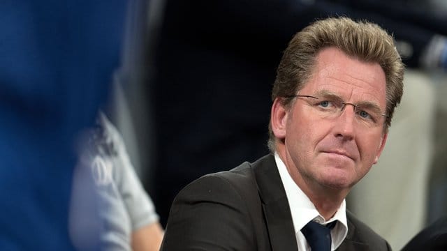 Die Planspiele der Ligaspitze um Geschäftsführer Stefan Holz gehen schon über das Turnier in München hinaus. Die Planspiele der Ligaspitze um Geschäftsführer Stefan Holz gehen schon über das Turnier in München hinaus.