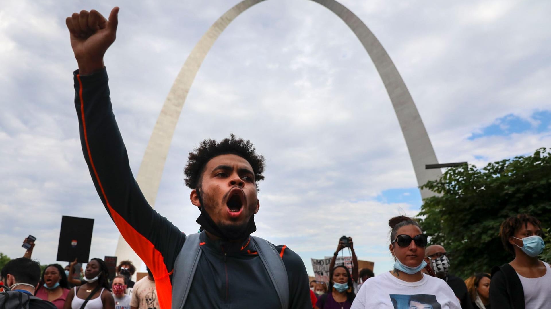 In Missouri protestierten wieder Tausende gegen Polizeigewalt.