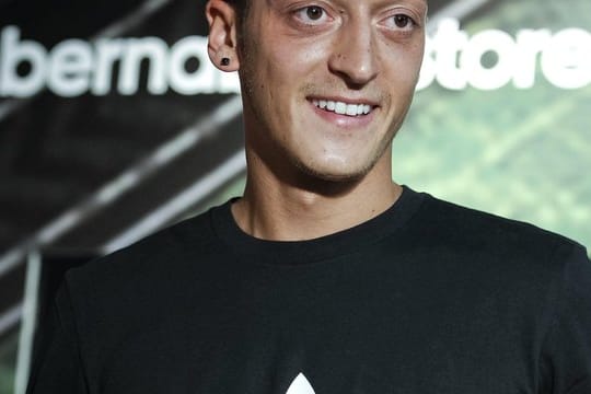 Verliert einem Medienbericht zufolge seinen Sponsor Adidas: Mesut Özil.