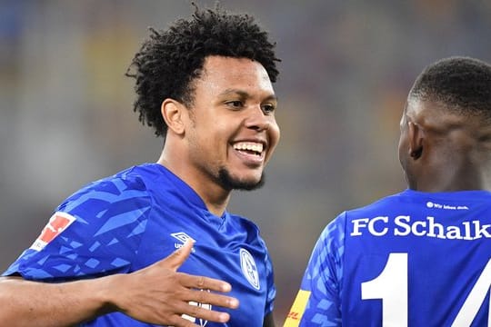 Protestierte auf dem Platz gegen Rassismus und Polizeigewalt in den USA: Schalkes Weston McKennie.