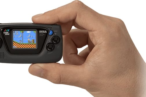 Die Game Gear Micro: Die Konsole hat eine Bildschirmdiagonale von 1,15 Zoll.