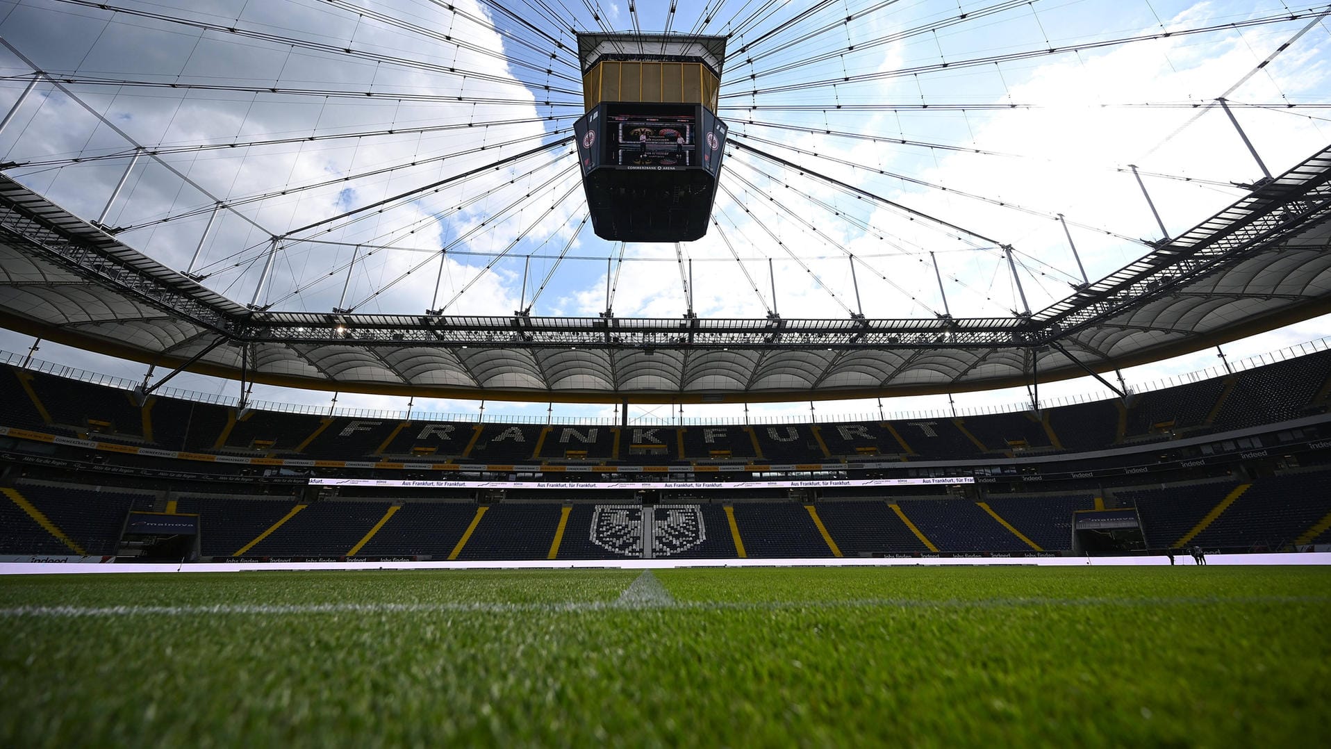 Commerzbank Arena: Frankfurt ist offenbar Kandidat für ein Blitzturnier in der Champions League. Commerzbank Arena: Frankfurt ist offenbar Kandidat für ein Blitzturnier in der Champions League.