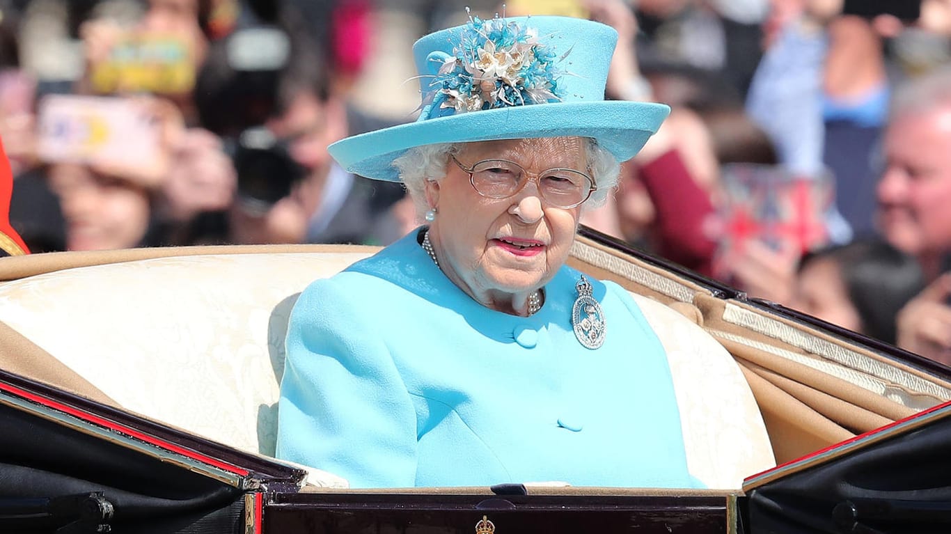 Die Queen bei der "Trooping the Colour Parade" im Jahr 2018: In diesem Jahr wird das große Event ausfallen, doch es ist eine Ersatzveranstaltung geplant.