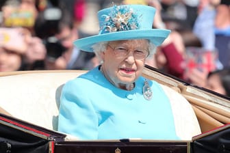 Die Queen bei der "Trooping the Colour Parade" im Jahr 2018: In diesem Jahr wird das große Event ausfallen, doch es ist eine Ersatzveranstaltung geplant.