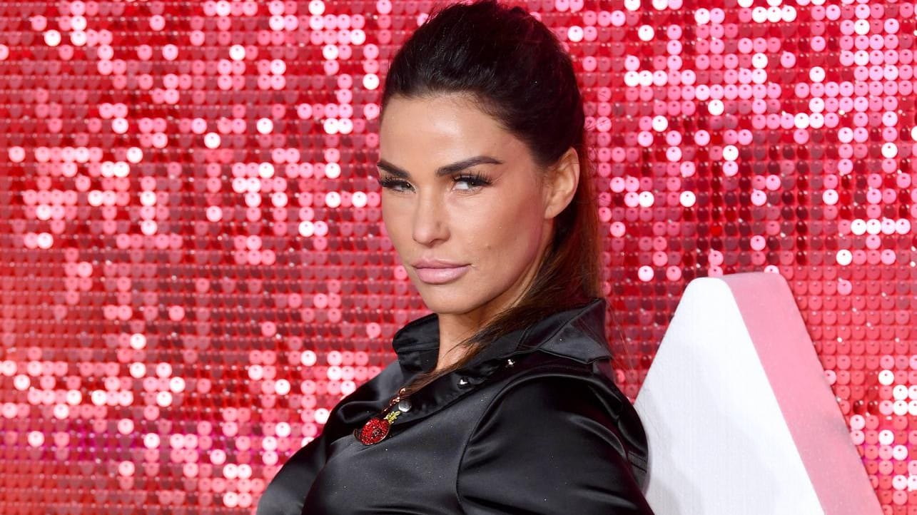 Katie Price: Sie ist ein halbes Jahr Single.