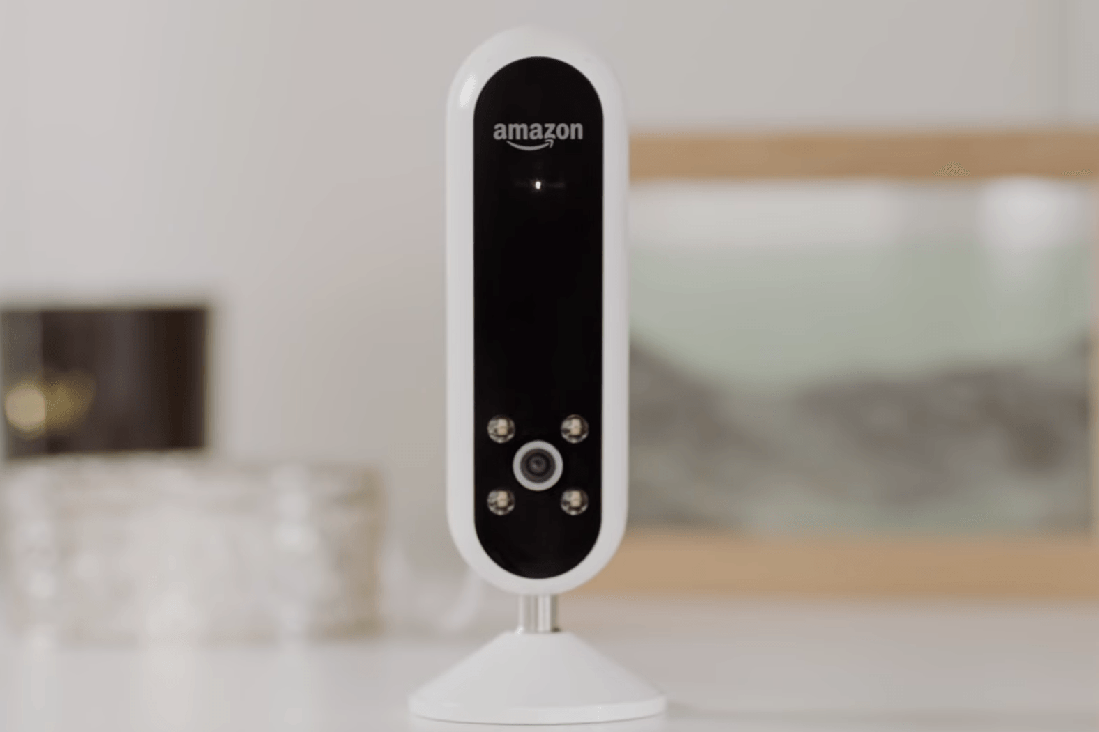 Amazon Echo Look: Die smarte Kamera wird eingestellt.