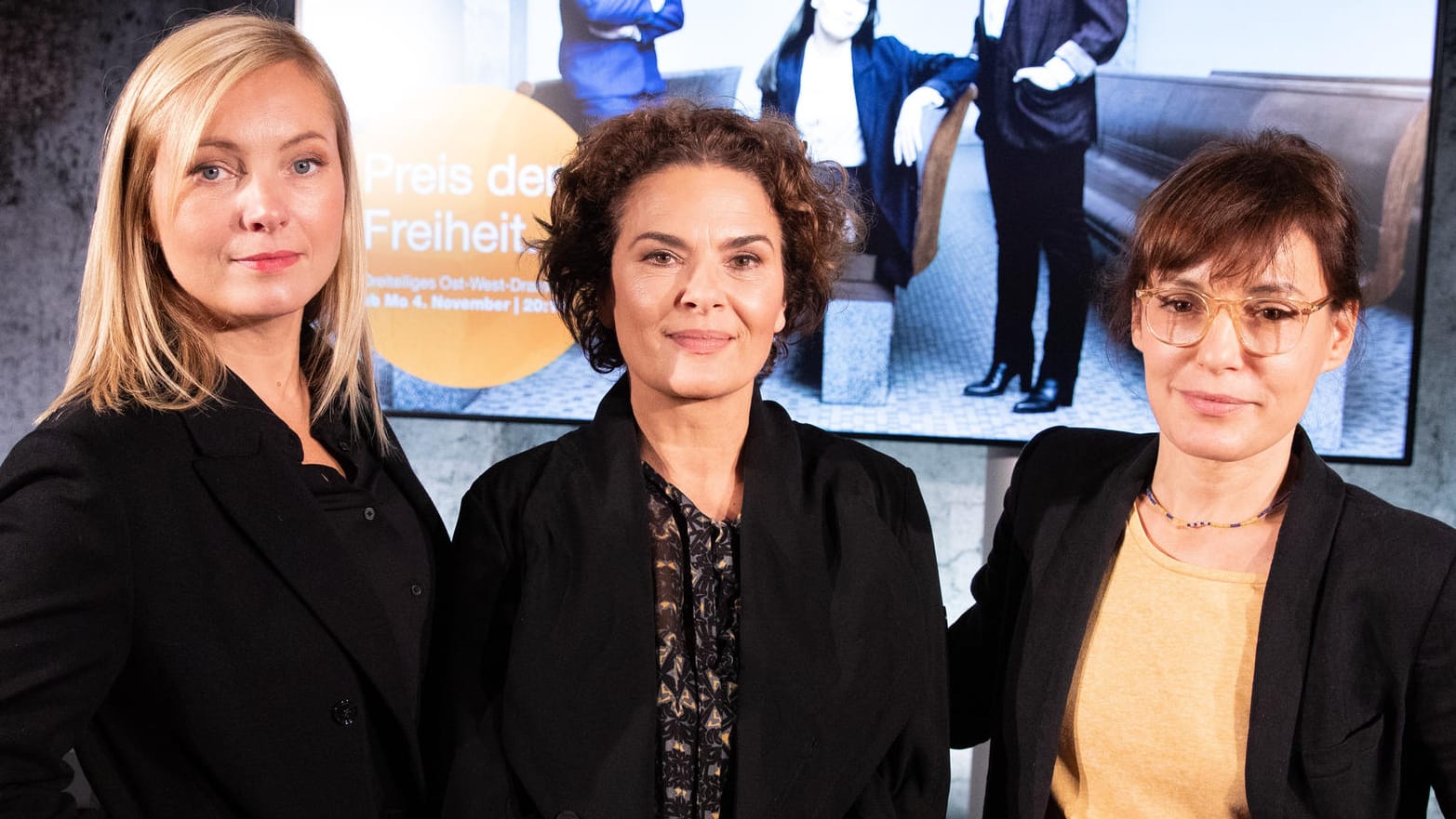 Nadja Uhl, Barbara Auer und Nicolette Krebitz: Sie sind im ZDF-Dreiteiler "Preis der Freiheit" zu sehen. Er ist Favorit beim Deutschen Fernsehpreis 2020.