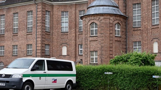 Der Verdächtige im Fall Maddie verbüßt eine Haftstrafe in Kiel.